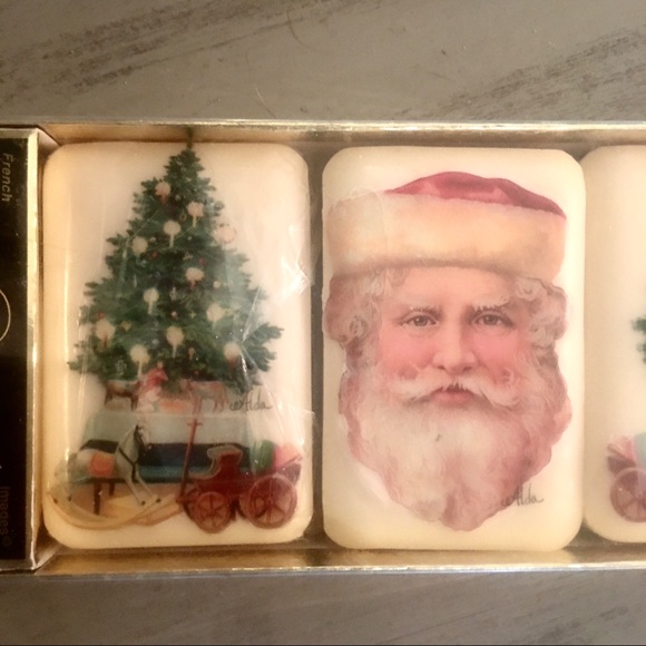 VINTAGE CHRISTMAS ALDAS FOREVER SOAPS SET OF 3 - Picture 2 of 4